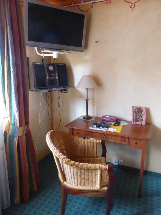 Gasthaus Storchen Hellas Haslach im Kinzigtal Δωμάτιο φωτογραφία