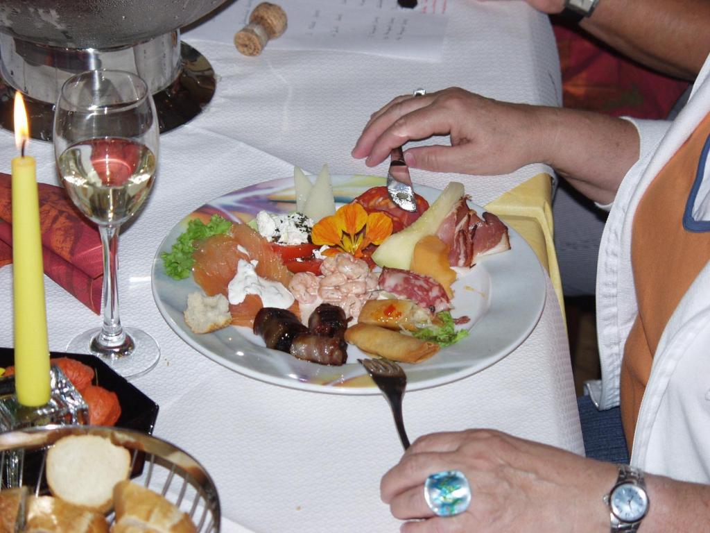 Gasthaus Storchen Hellas Haslach im Kinzigtal Εξωτερικό φωτογραφία