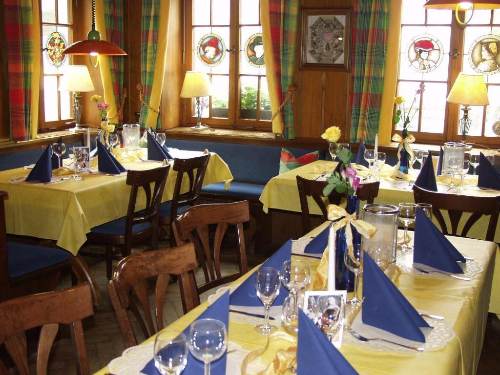 Gasthaus Storchen Hellas Haslach im Kinzigtal Δωμάτιο φωτογραφία